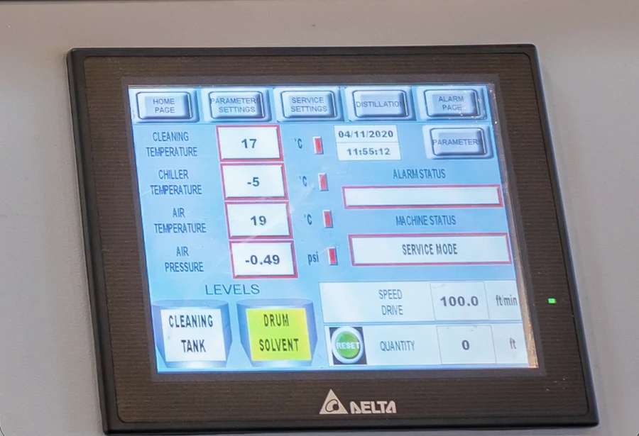CF9400 touchscreen control panel — machine operating parameters